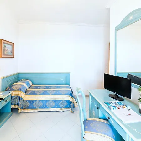 Grazia Scannella Hotell 4*