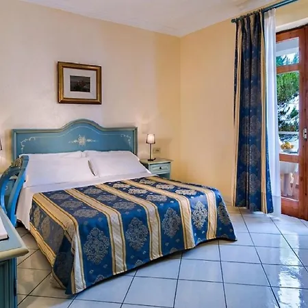 Hotell Grazia Scannella 4*